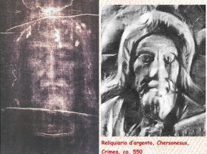 Confronto fra il volto sindonico e un reliquiario d'argento del 550 ca.